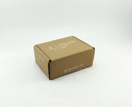 Caja microcorrugada tipo estuche vertical